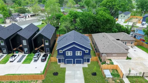 8314 Williamsdell St, Houston, TX 77088