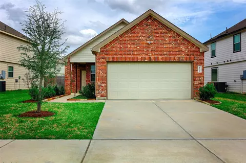 4508 Danielle Gdns, Conroe, TX 77304