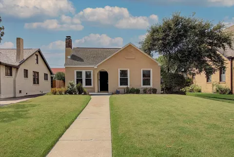 4711 Sherman Blvd, Galveston, TX 77551