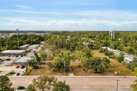 417 Fm 517 Rd E St, Dickinson, TX 77539