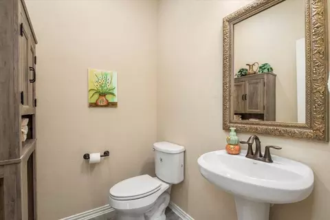 Bath - 3771 Pinebrook Hollow Ln, Spring, TX 77386 photo 6 of 6