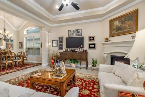 Living - 3771 Pinebrook Hollow Ln, Spring, TX 77386 photo 2 of 4