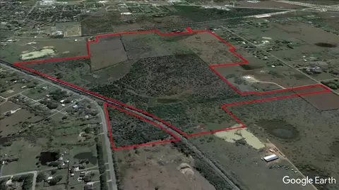 1721 Columbus Rd, Sealy, TX 77474