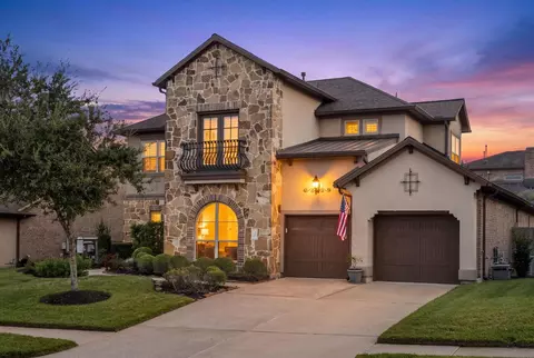126 Summer Holly Dr, Conroe, TX 77384
