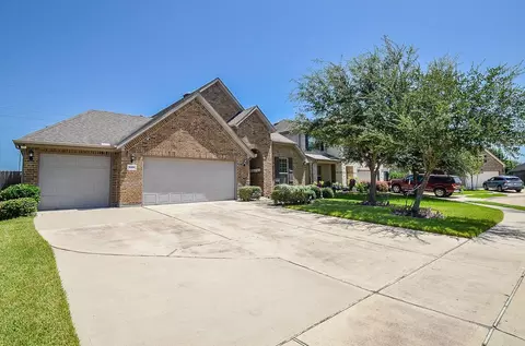 30204 Green Meadows Ln, Brookshire, TX 77423