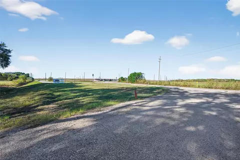402 Fm 360 Rd, Beasley, TX 77417