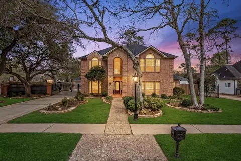 1201 Arbre Ln, Friendswood, TX 77546