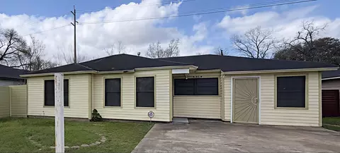 9314 Ashville Dr, Houston, TX 77051