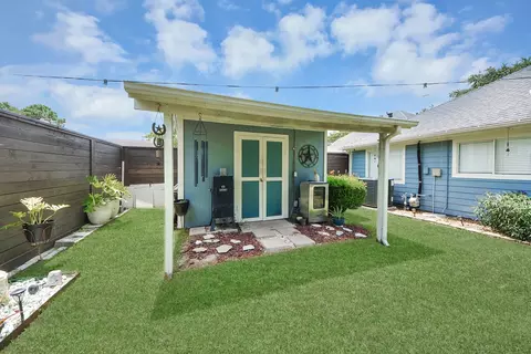 Exterior - 4246 Tiny Hur Dr, Pasadena, TX 77503 photo 5 of 11
