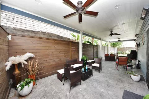 Exterior - 4246 Tiny Hur Dr, Pasadena, TX 77503 photo 3 of 11
