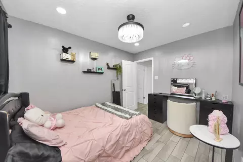 Bedroom - 4246 Tiny Hur Dr, Pasadena, TX 77503 photo 5 of 5
