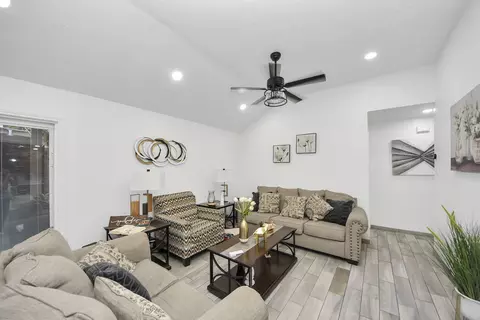 Living - 4246 Tiny Hur Dr, Pasadena, TX 77503 photo 2 of 6