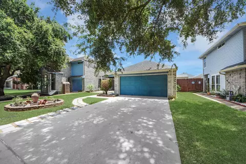 Exterior - 4246 Tiny Hur Dr, Pasadena, TX 77503 photo 8 of 11