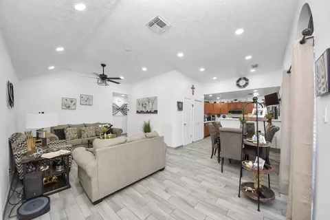 Other - 4246 Tiny Hur Dr, Pasadena, TX 77503 photo 3 of 6