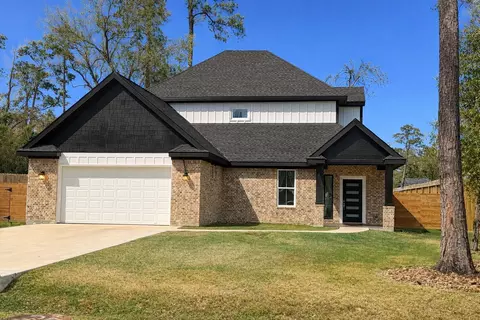 1521 Glen Oaks Dr, Conroe, TX 77385