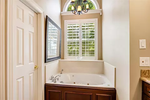 Bath - 8503 Herts Rd, Spring, TX 77379 photo 4 of 8