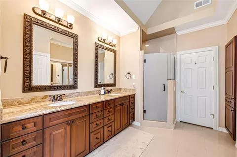 Bath - 8503 Herts Rd, Spring, TX 77379 photo 3 of 8