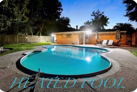 716 San Jacinto Ave, Texas City, TX 77590