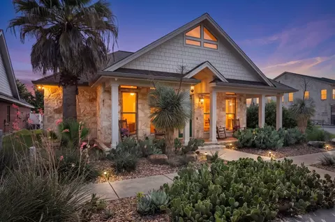 2277 Gruene Lake Dr, New Braunfels, TX 78130