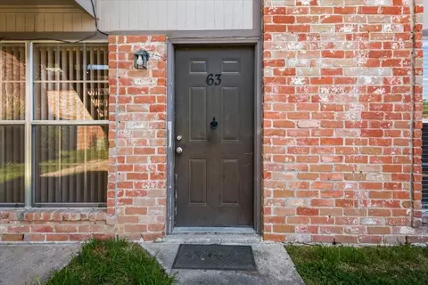 9616 Long Point Rd #63, Houston, TX 77055