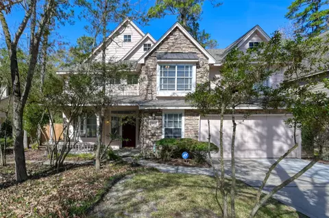 51 E Greywing Cir, The Woodlands, TX 77382