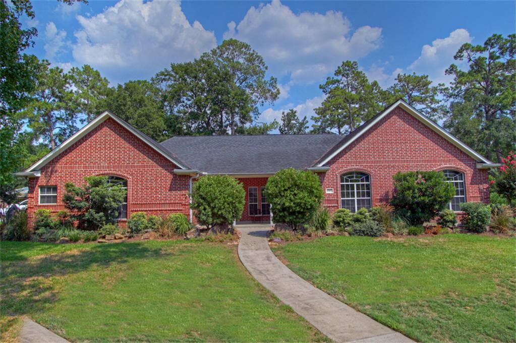 1302 Heritage Ln, Conroe, TX 77304 photo 1