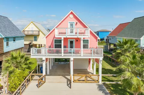 222 Sea Oats Dr, Surfside Beach, TX 77541