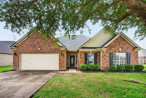 3823 Founders Dr, Needville, TX 77461