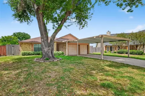 1906 Westbriar Ct, Deer Park, TX 77536