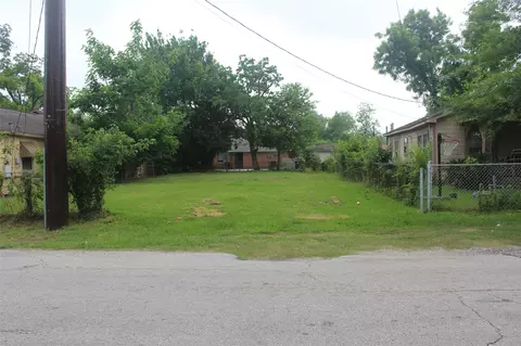 4914 Falls St, Houston, TX 77026