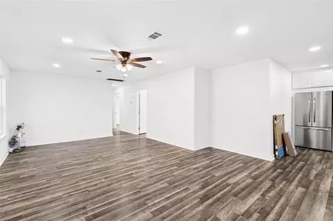 Living - 301 Pineland Dr, Trinity, TX 75862 photo 2 of 2