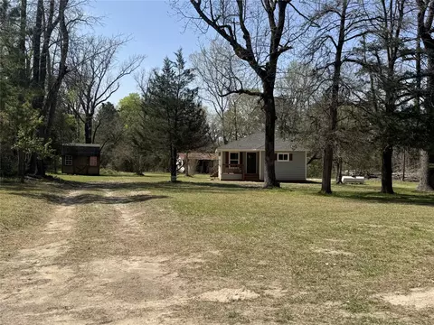 Exterior - 301 Pineland Dr, Trinity, TX 75862 photo 7 of 7