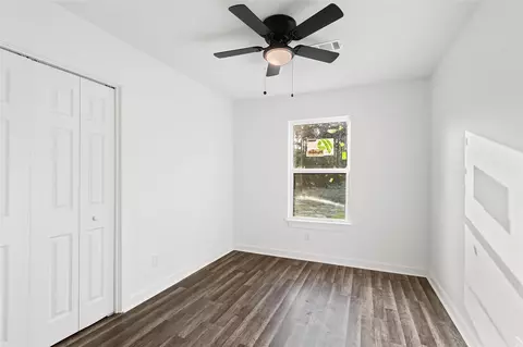 Bedroom - 301 Pineland Dr, Trinity, TX 75862 photo 1 of 4