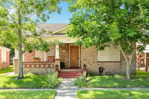 4917 Austin Dr, Galveston, TX 77551