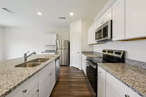 Kitchen - 18629 Shauna Danielle Dr, New Caney, TX 77357 photo 2 of 2