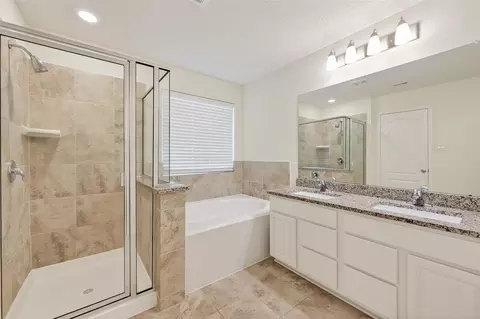 Bath - 2107 Parnevik Pl, Conroe, TX 77304 photo 2 of 6
