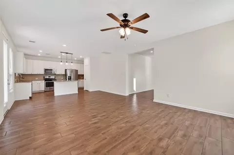 Living - 2107 Parnevik Pl, Conroe, TX 77304 photo 2 of 6