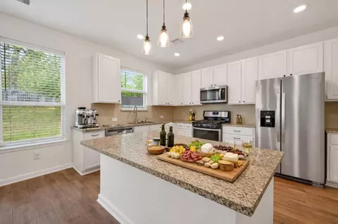 Kitchen - 2107 Parnevik Pl, Conroe, TX 77304 photo 1 of 5