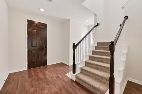 Entry Way - 2107 Parnevik Pl, Conroe, TX 77304 photo 2 of 2