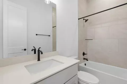 Bath - 12214 Warbler Dr, Mont Belvieu, TX 77523 photo 1 of 5