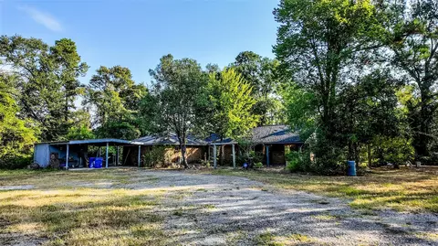 1493 Fm 980, Huntsville, TX 77320