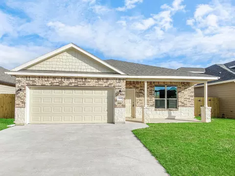 13055 Clearview Dr, Willis, TX 77318
