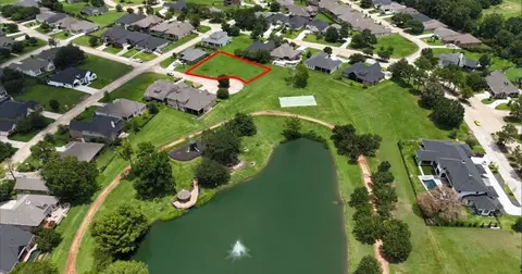 124 Hampton Glen Rd, Montgomery, TX 77356