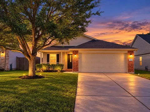 10911 Northam Dr, Tomball, TX 77375