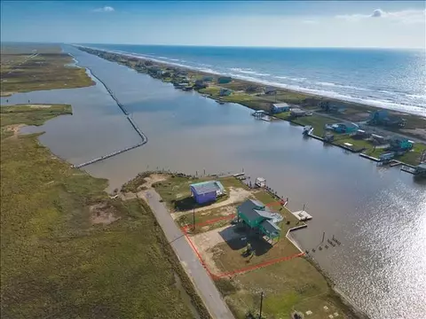 456 Pr 676 Marina Dr, Sargent, TX 77414