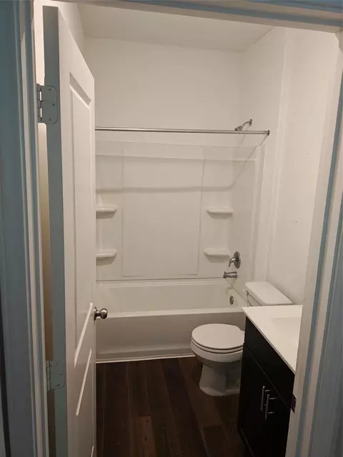 Bath - 5503 Broad Spruce St, Spring, TX 77373 photo 1 of 5