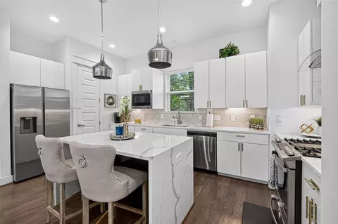 4705 Independence Heights Ln, Houston, TX 77018
