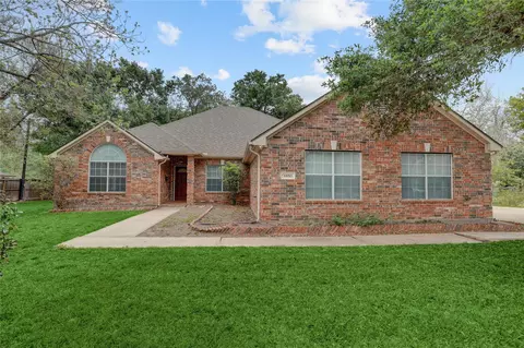 6850 Dillon St, Houston, TX 77061