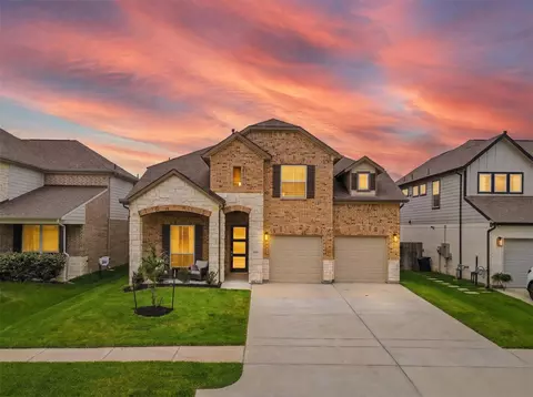 5618 Mammoth Oak Dr, Houston, TX 77066