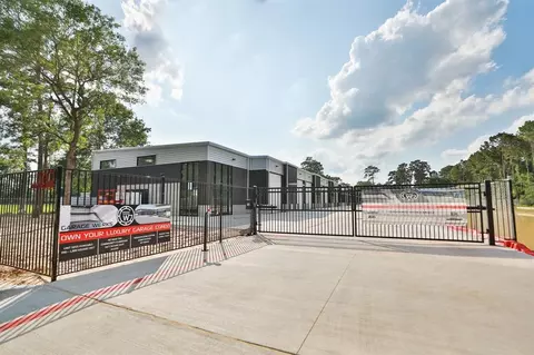 12402 Malcomson Rd, Houston, TX 77070